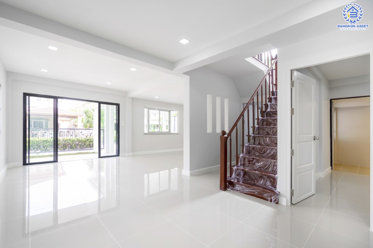 บ้านมือสองตกแต่งใหม่ ม.ศุภาลัยวิลล์ วงแหวน-รัตนาธิเบศร์ เนื้อที่ 54 ตร.ว. ฟังก์ชันจัดเต็ม 4 ห้องนอน 2 ห้องน้ำ 3 ที่จอดรถ ตอบโจทย์ทุกการเข้าอยู่ บนทำเลเดินทางสะดวก ใกล้ ถ.กาญจนาภิเษก เซ็นทรัลเวสต์เกต และรถไฟฟ้า "สถานีคลองบางไผ่